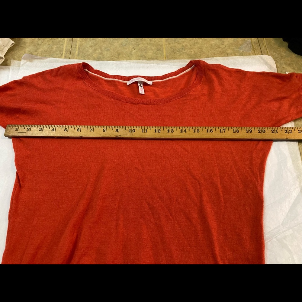 Victoria’s Secret Long Sleeve Orange Cotton Sweater Top Split Hem Size Small - Picture 7 of 11